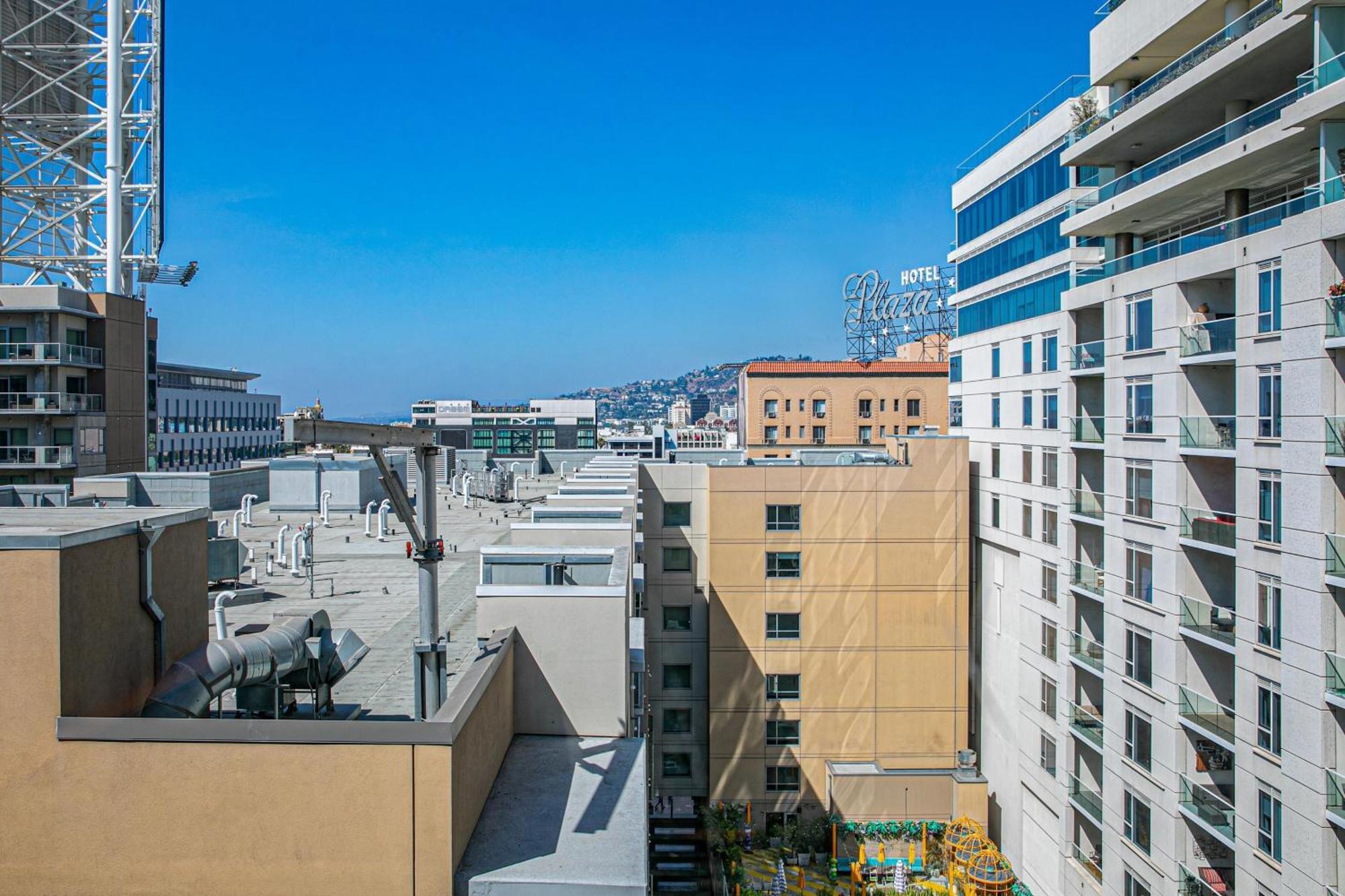 W Hollywood Hotel Los Angeles Exterior photo