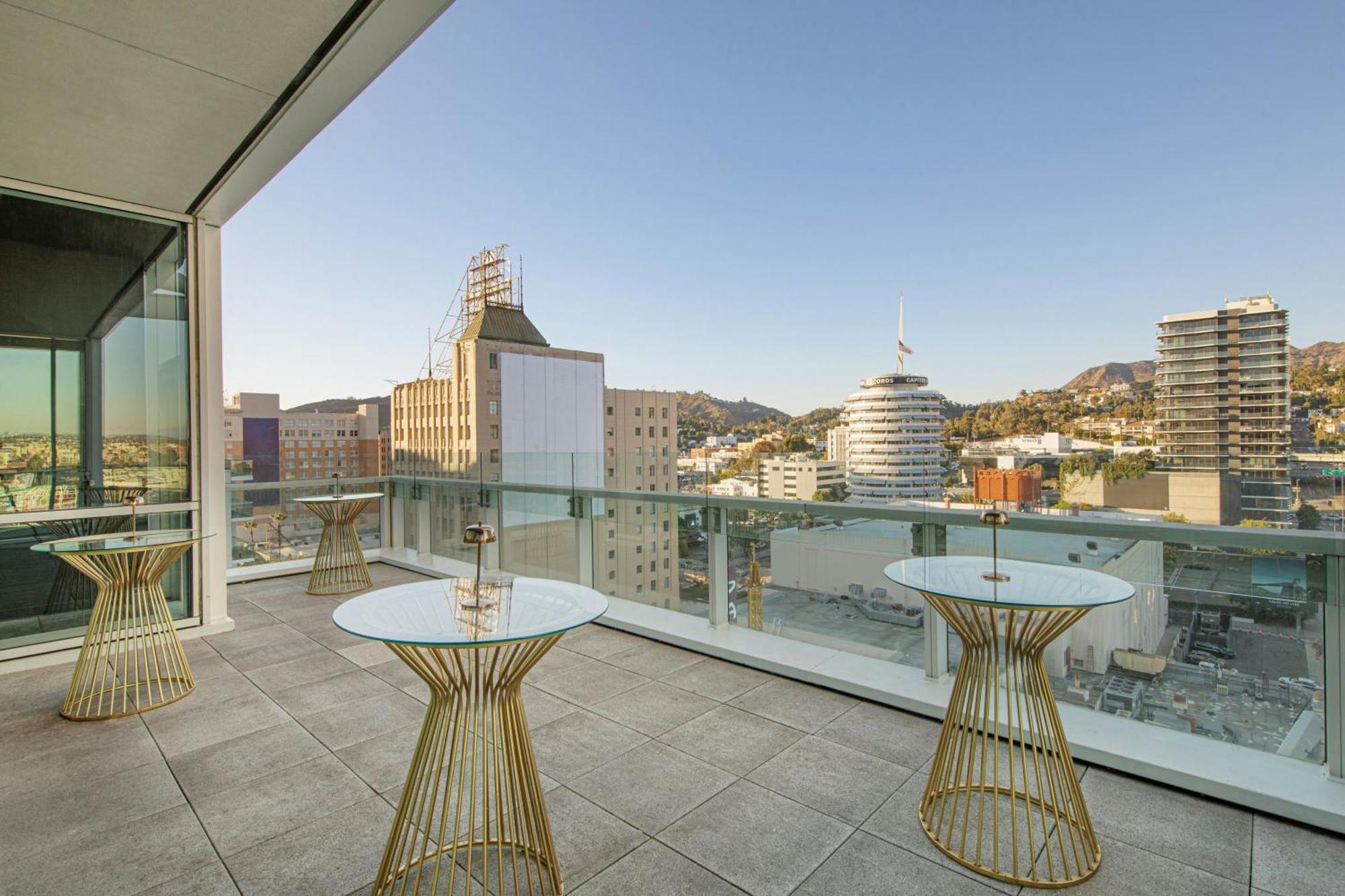 W Hollywood Hotel Los Angeles Exterior photo